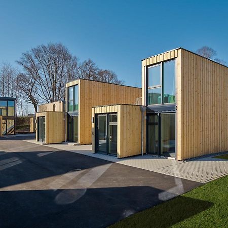 Modern Ausgebauter Ueberseecontainer Als Tiny House Вертгайм Екстер'єр фото